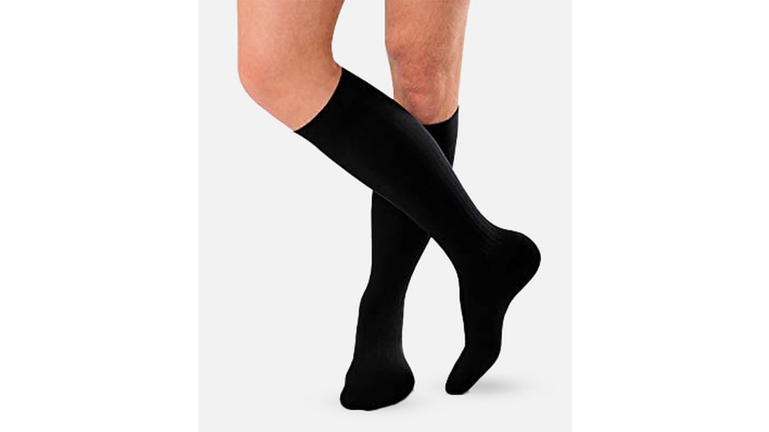 https://media.cnn.com/api/v1/images/stellar/prod/unisex-knee-high-compression-stockings.jpg?q=w_1110,c_fill