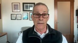 David Walt, profesor de la Facultad de Medicina de Harvard y del Hospital Brigham and Women's, habla durante una entrevista con CNN.<br /><br />