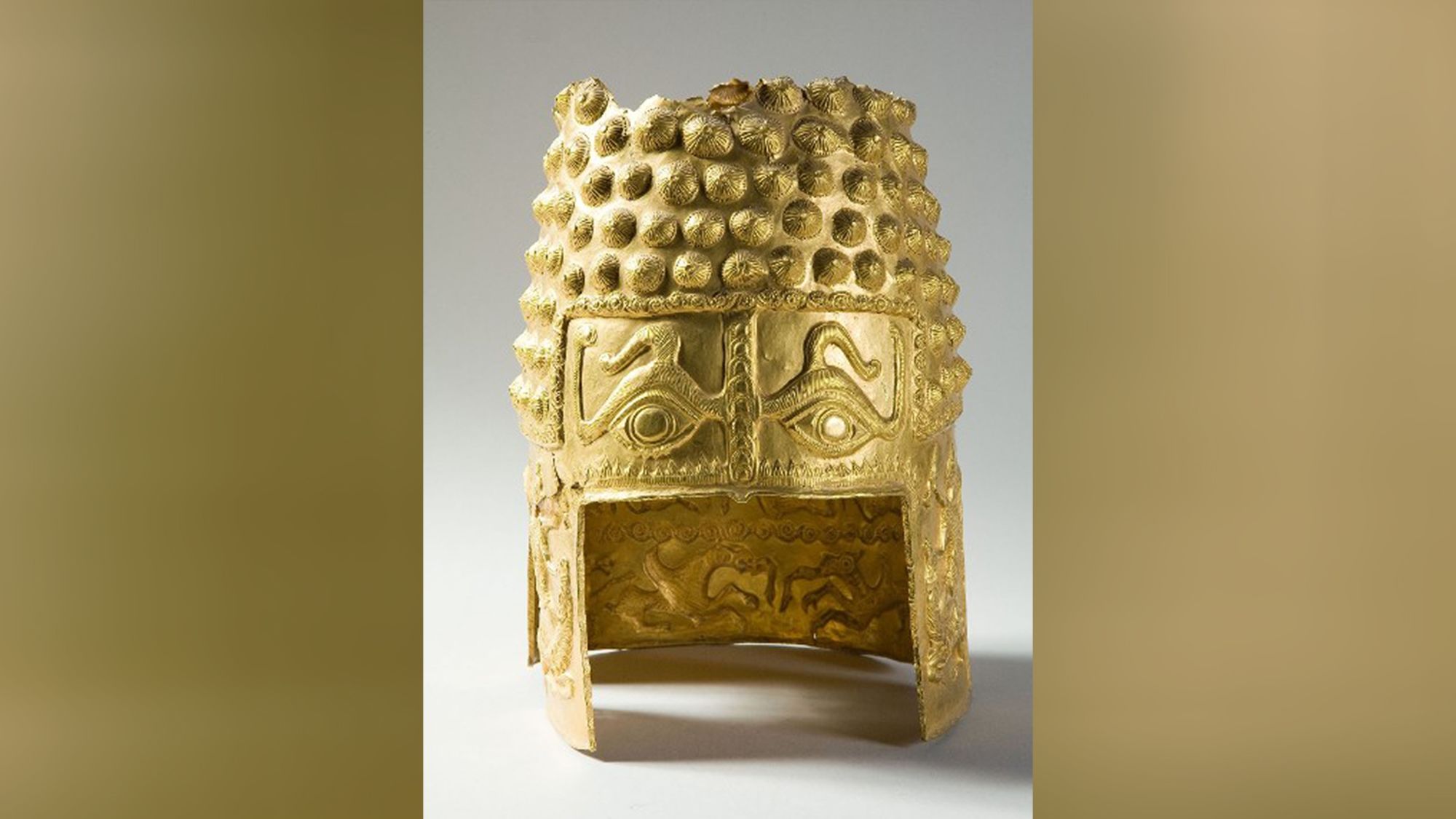The gold Helmet of Cotofenesti, which dates from around 450 BC, was among the items stolen from Drents Museum in Assen, the Netherlands.