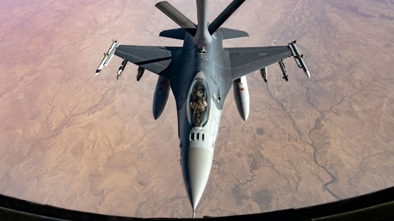 Ukrainian Pilots Begin F-16 Training In US | CNN Politics