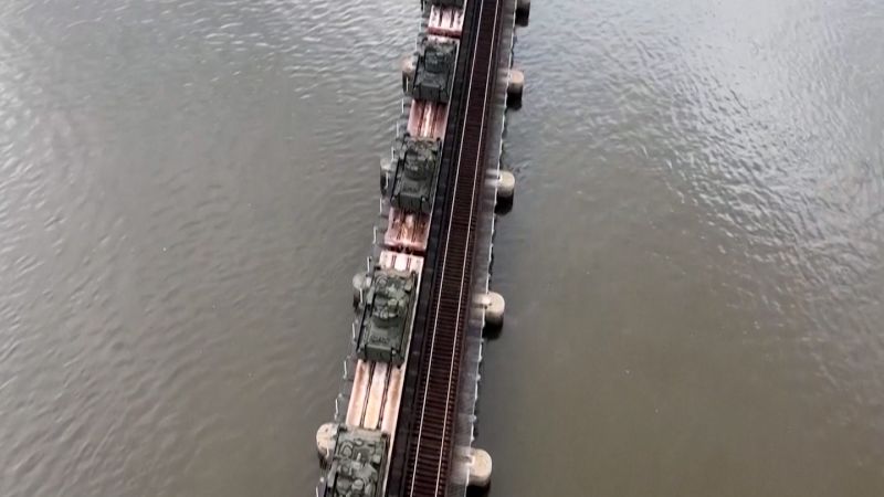 Aerial video shows tanks arriving in Washington ahead of military parade | CNN