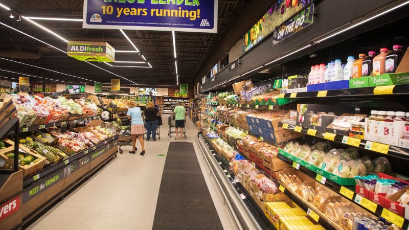 Read more about the article Aldi plans to open 800 new locations in the next five years – CNN