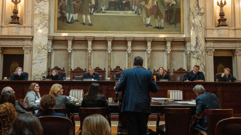 Либералното мнозинство на Върховния съд на Уисконсин намалява 176-годишната забрана на абортите 