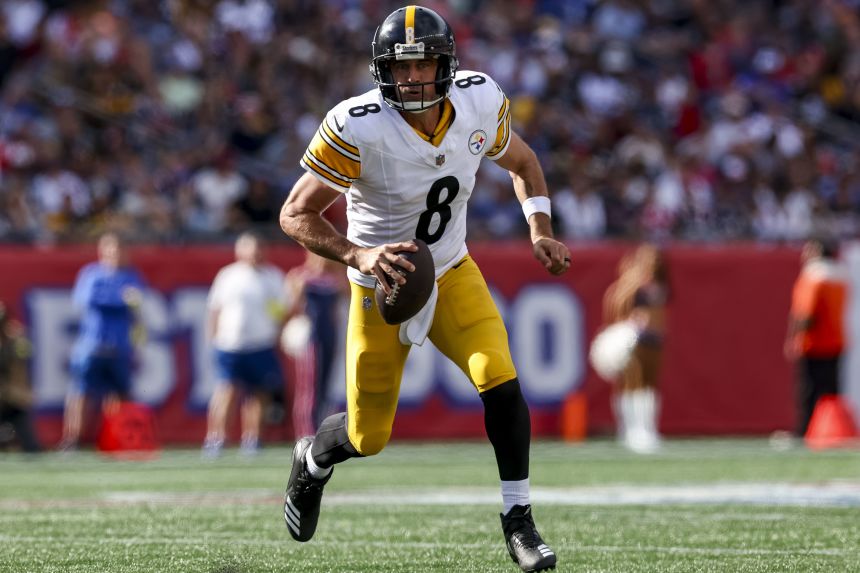 Rodgers passed Brett Favre on the all-time passing touchdown leaders list.
