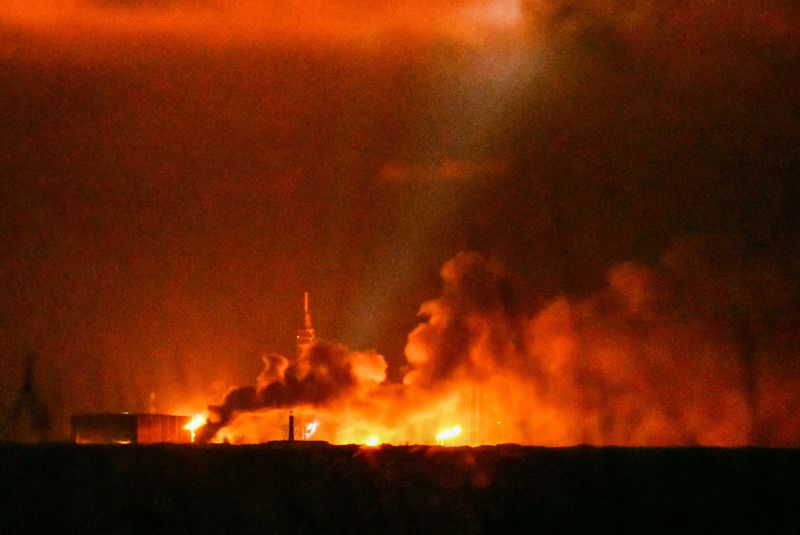 Blue Origin rocket explodes during ground test | CNN