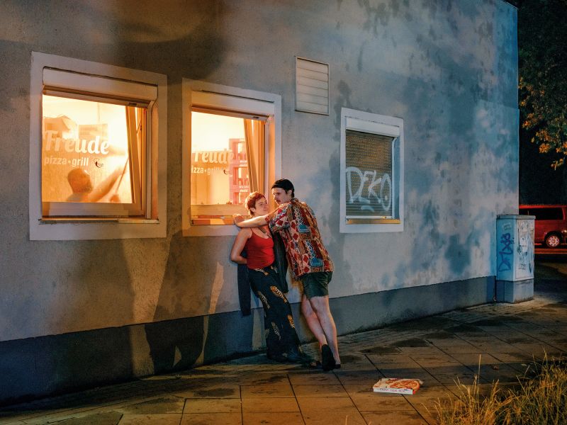 Conceptual People Photography　ロビン・セルマン Valentin Goppel: Documenting the lives of young people during the