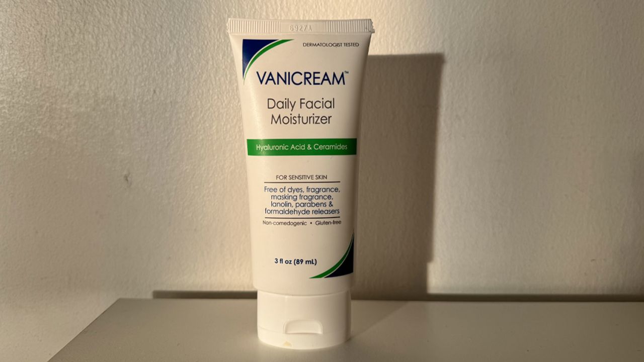 vanicream daily facial moisturizer tube