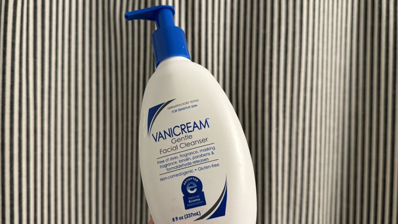 vanicream gentle facial cleanser bottle skin care