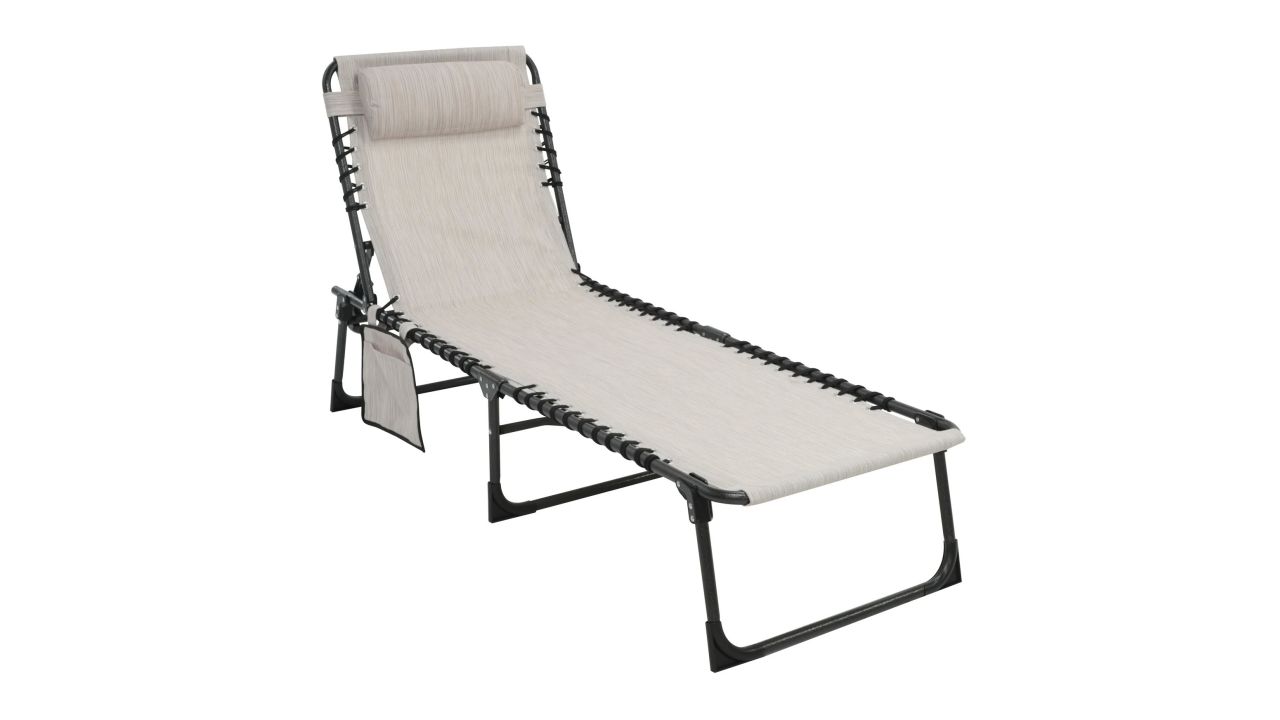 veikous lounge chair cnnu.jpg