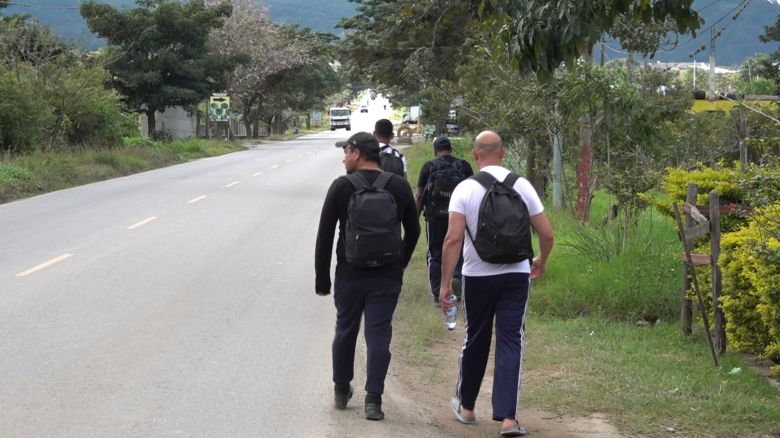 El grupo de venezolanos era parte de un contingente mayor pero poco a poco se ha ido desintegrando en el camino.