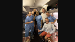 Seis ciudadanos estadounidenses que estaban detenidos en Venezuela fueron liberados este viernes tras la reunión que sostuvieron Richard Grenell, enviado especial del presidente de Estados Unidos, Donald Trump, y el mandatario Nicolás Maduro en el palacio presidencial de Miraflores en Caracas, informó el propio Trump en una publicación de X.