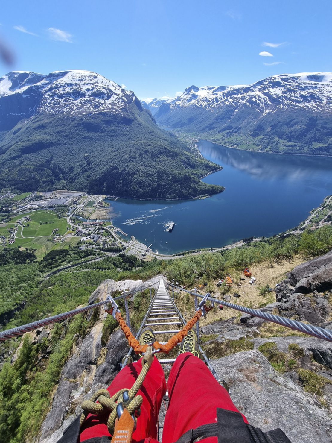 The ladder, which offers spectacular views, forms part of the Via Ferrata Loen.