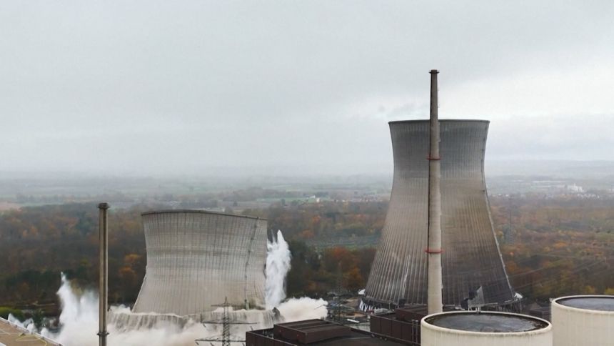 VIDEO Germany cooling towers digvid 1.jpg