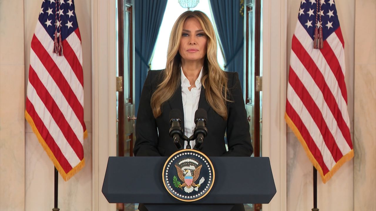 Melania Trump announces working with Putin on family reunions
