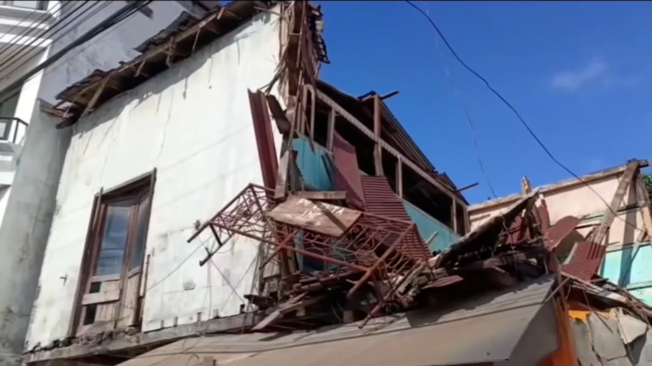 video1483342864.00_00_27_10214.Imagen fija171.jpg