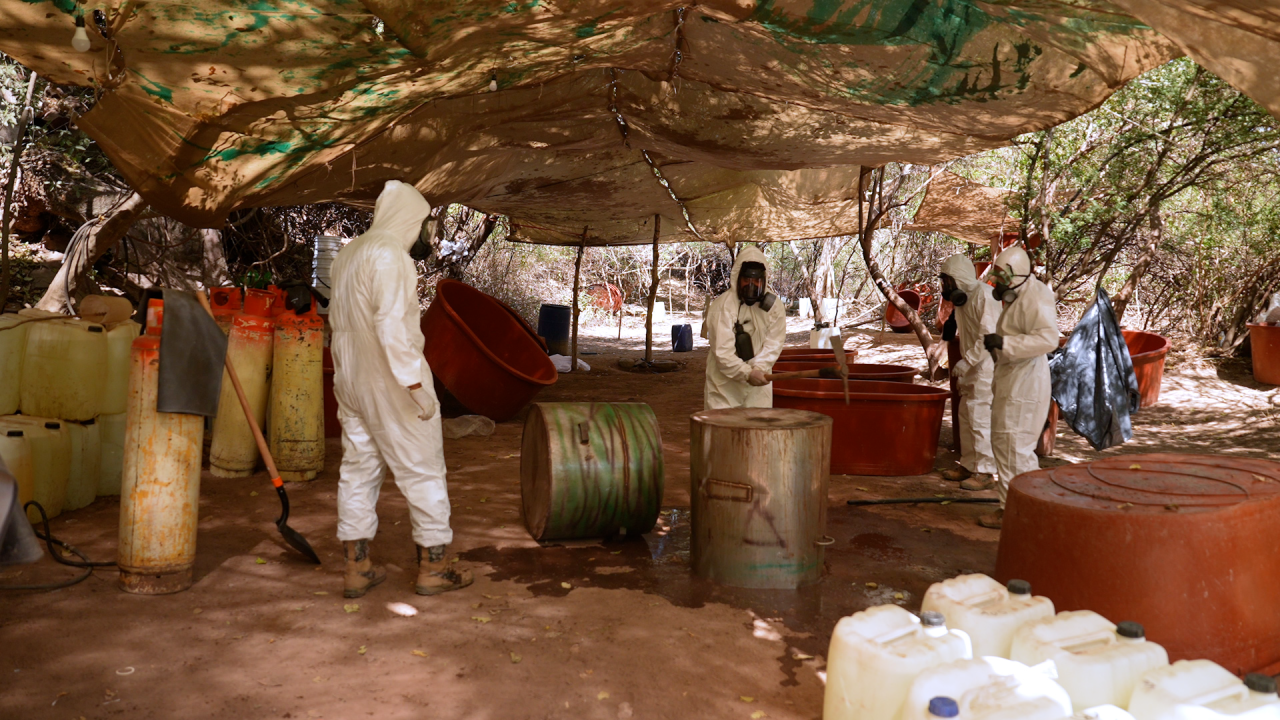 Mexican military destroy meth lab