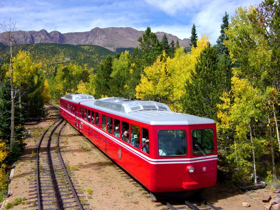CI_VisitColoradoSprings_ColoradoSprings_MidSizeCities.jpg