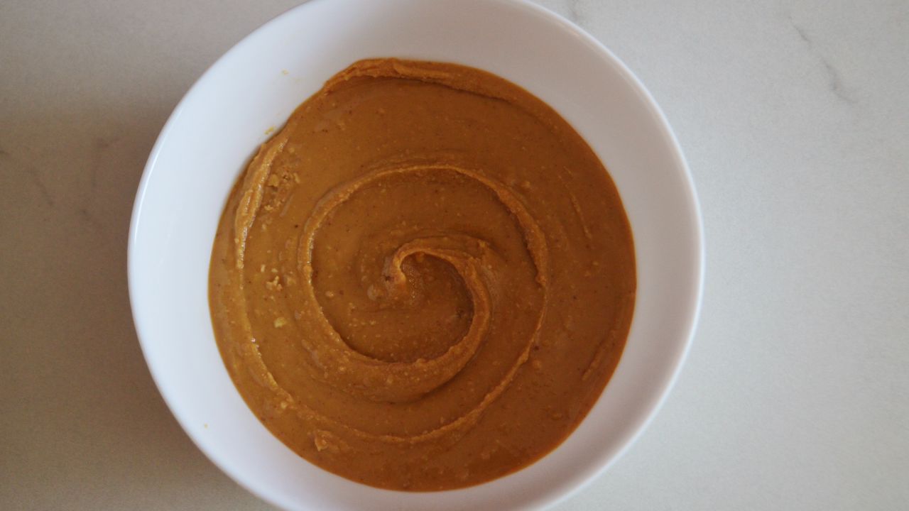 Peanut butter in white bowl 