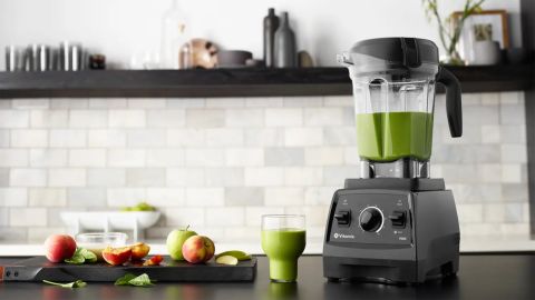 Vitamix 7500 Blender Bundle