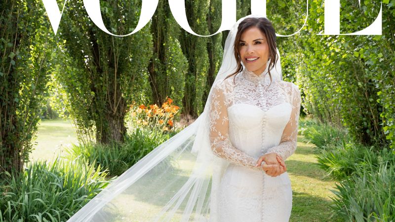 Lauren Sanchez’s wedding dress revealed