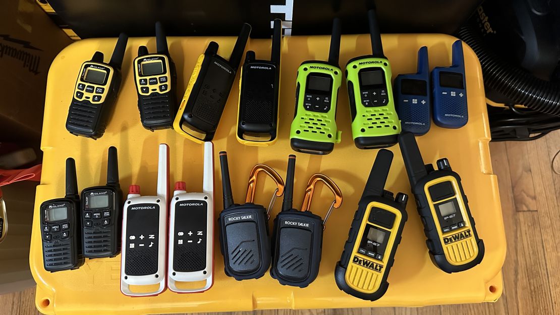 walkie talkies best of group cnnu