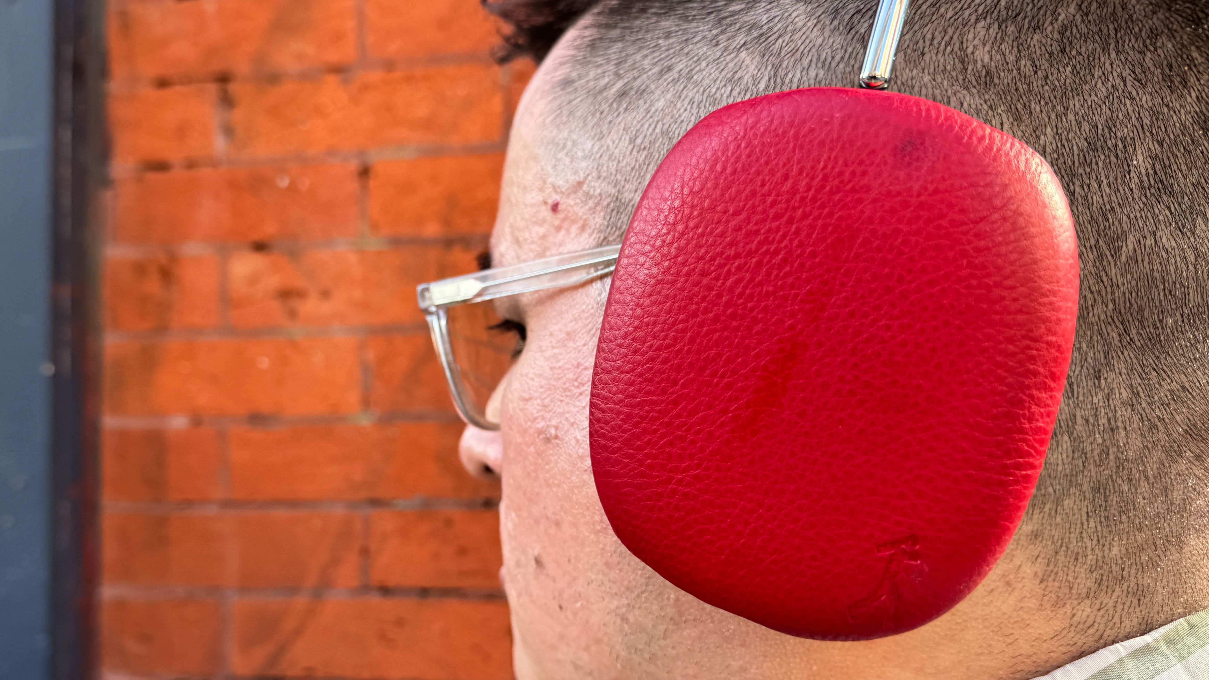 Commuter Walkman leather AirPods Max cover review