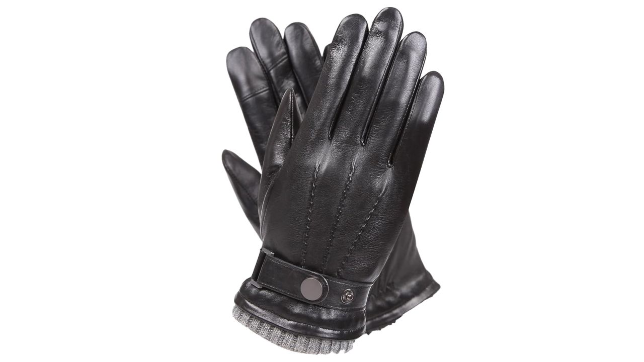 Warmen Men’s Leather Driving Gloves in black.