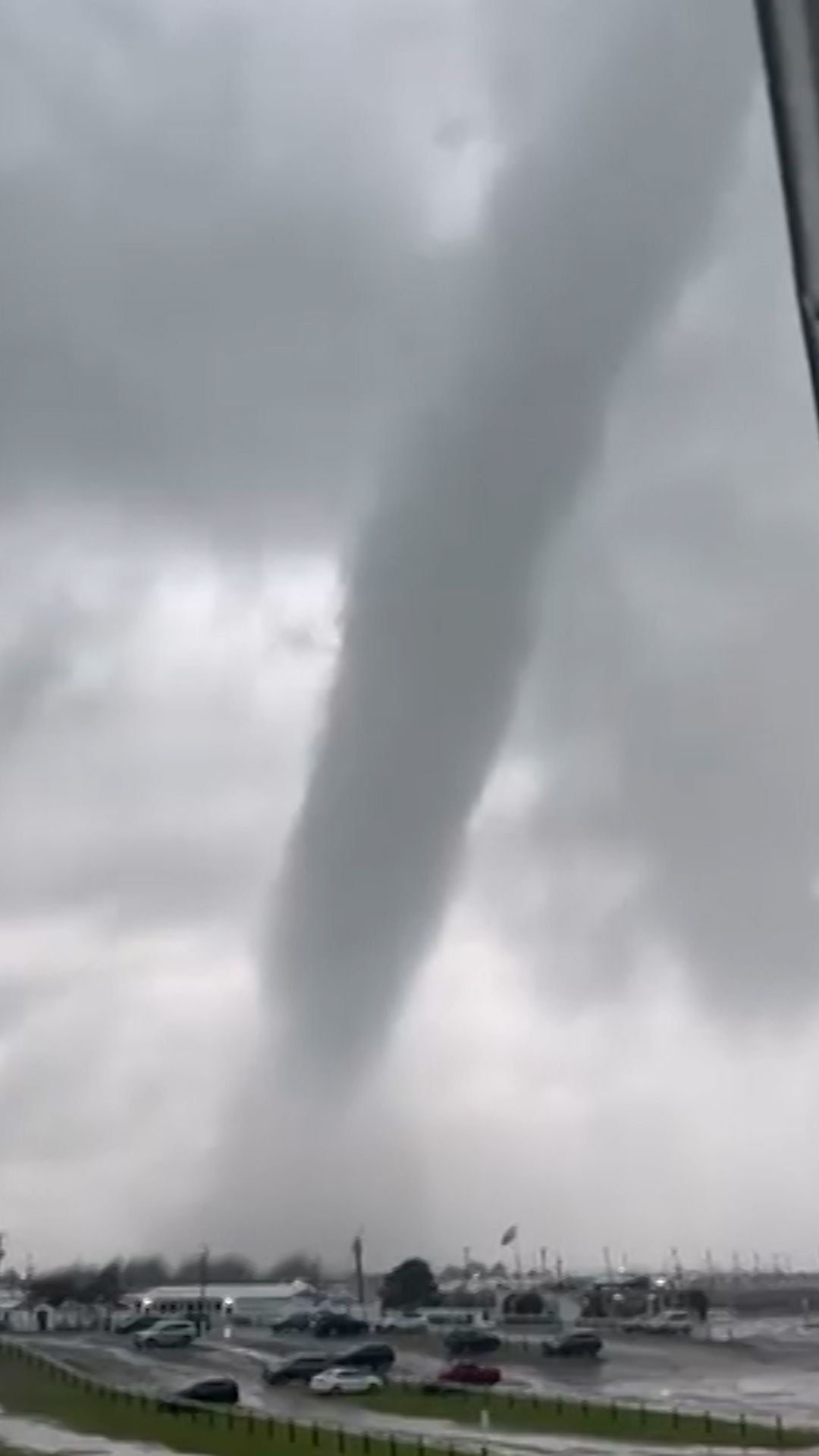 Dramatic waterspout forms off Long Island, NY