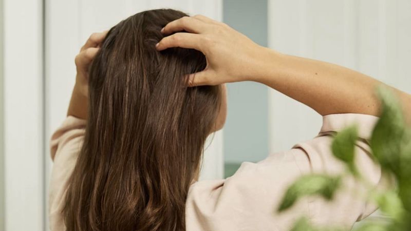 Rosemary oil for hair Support hair growth and prevent hair loss