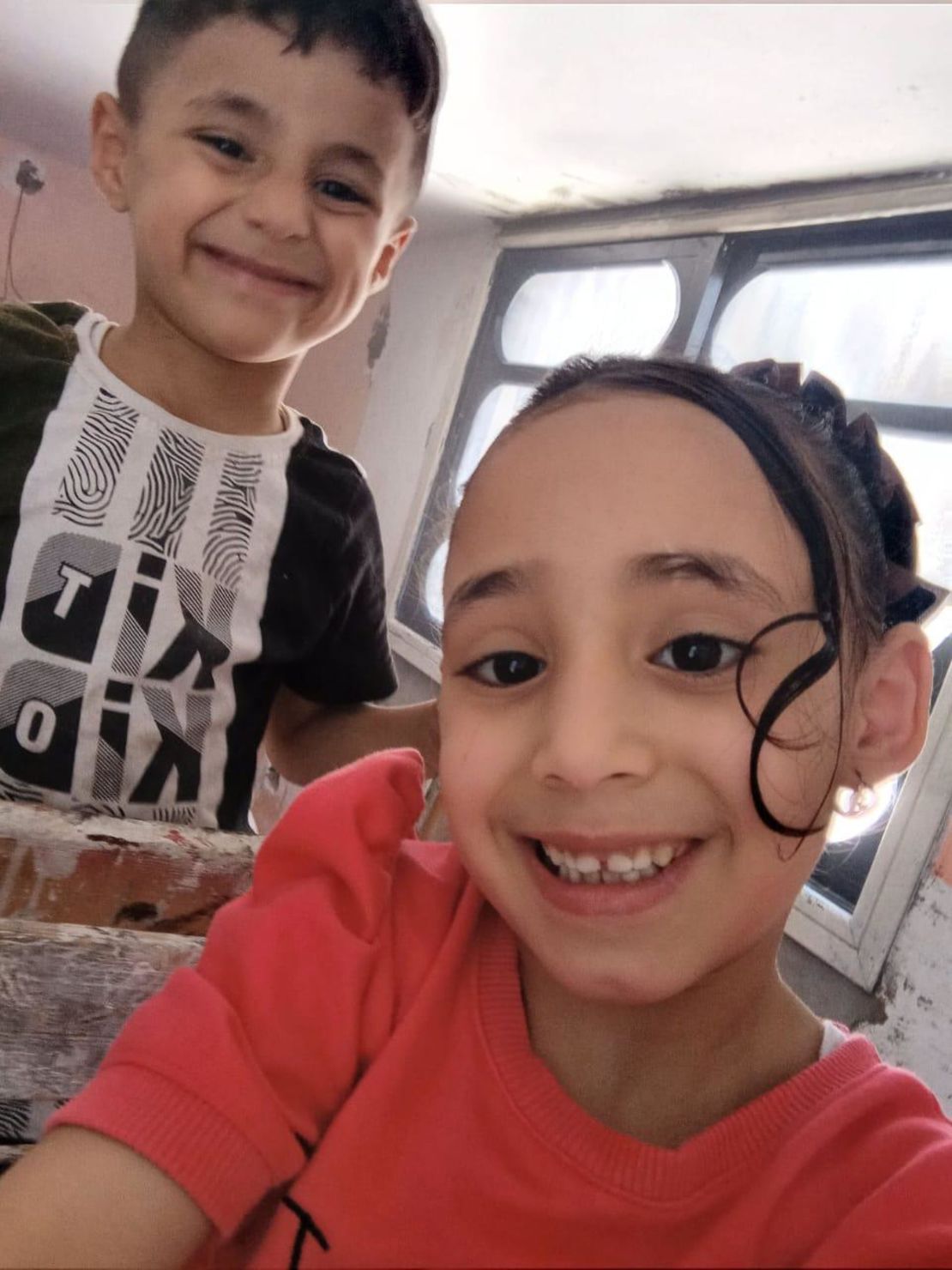 Sama Tubail and her brother before October 7, 2023.