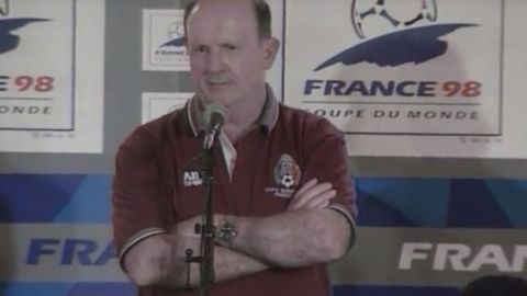 Manuel Lapuente, el 24 de junio de 1998 en una conferencia de prensa en Saint Etienne, Francia, durante el Mundial de Fútbol en ese país.