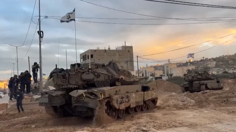 Video: Israeli tanks in occupied West Bank for the first time in more than 20 years