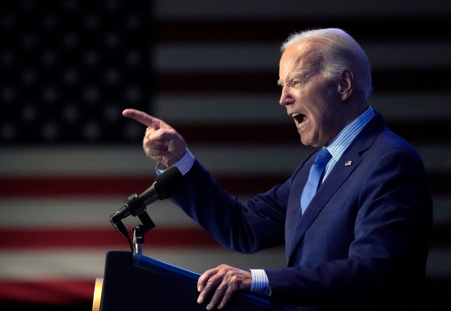 US President Joe Biden speaks at a Democratic Party dinner in Columbia, South Carolina, on Saturday, January 26. <a href="index.php?page=&url=https%3A%2F%2Fwww.cnn.com%2F2024%2F01%2F28%2Fpolitics%2Fbiden-south-carolina-black-voters-israel-gaza-trump%2Findex.html">Biden was campaigning in the state</a> ahead of its primary on February 3.