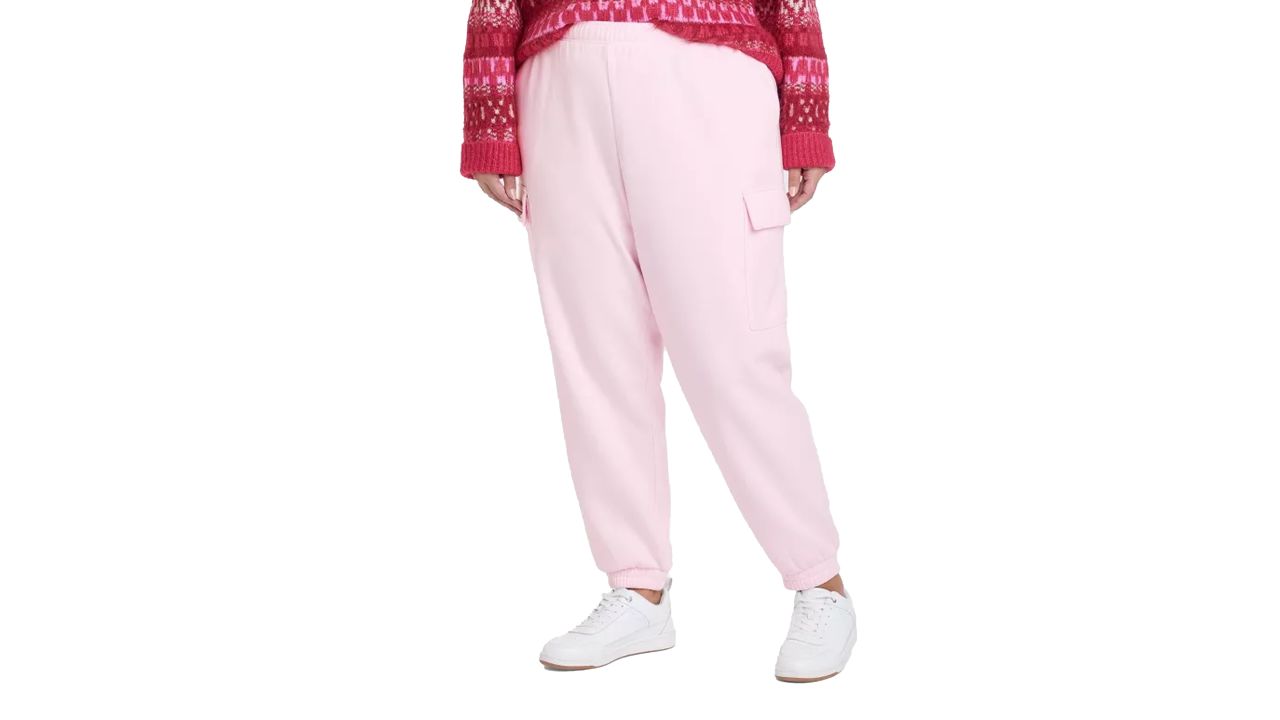 Universal Thread Women's High-Rise Sweatpants in pink 