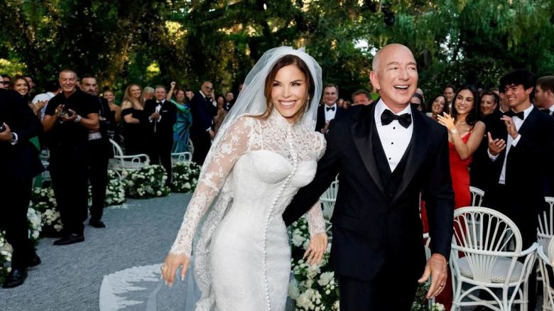 Amazon Founder Jeff Bezos and Media Personality Lauren Sanchez Bezos react on the day of their wedding in Venice, Italy, June 27, 2025 in this picture obtained from social media. @laurensanchezbezos via Instagram/via REUTERS  THIS IMAGE HAS BEEN SUPPLIED BY A THIRD PARTY. MANDATORY CREDIT. NO RESALES. NO ARCHIVES.