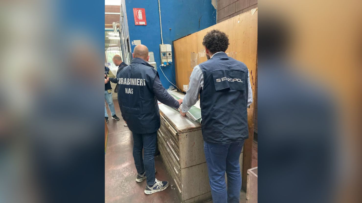 police-in-france-and-italy-bust-gang-that-sold-bottles-of-fake-vintage-wine-for-16000-apiece