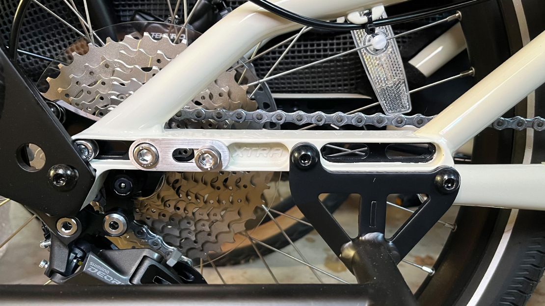 We’ve seen adjustable dropout designs before but not with as much range as this one. With a bit of disassembly (you'll need to remove the rack), you can shorten the wheelbase of the RFA so it works as a near-standard bike.