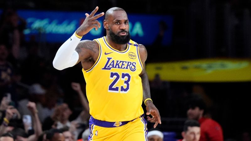 LeBron James becomes first player in NBA history to score 50,000 career points