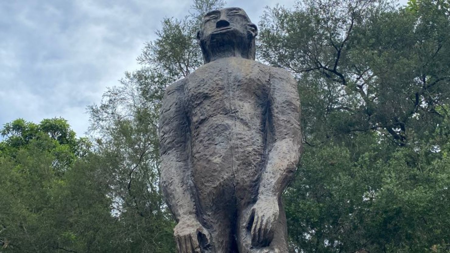 El "Pie Grande australiano" en la ciudad de Kilcoy, Australia.