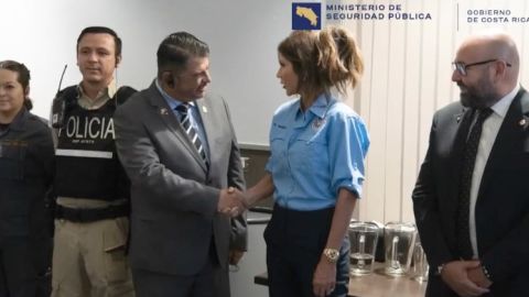 Christy Noem y el ministro de Seguridad Publica de Costa Rica, Mario Zamora