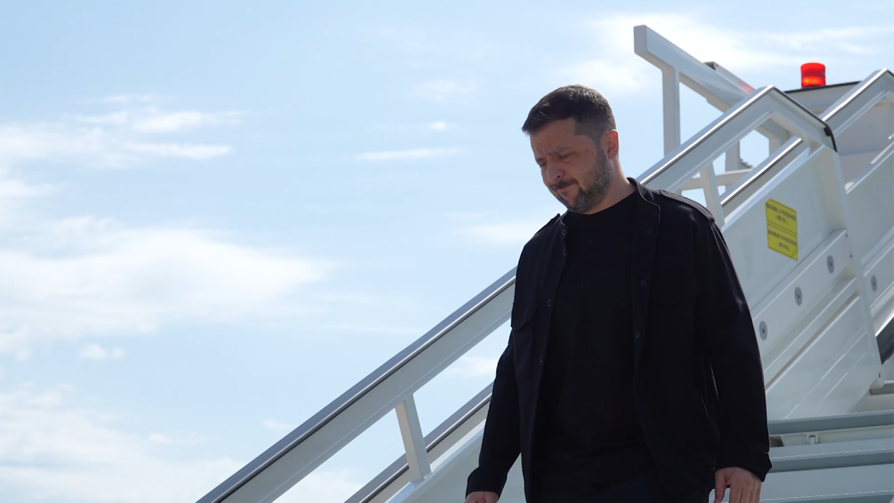 Zelensky Arrival THUMB.png