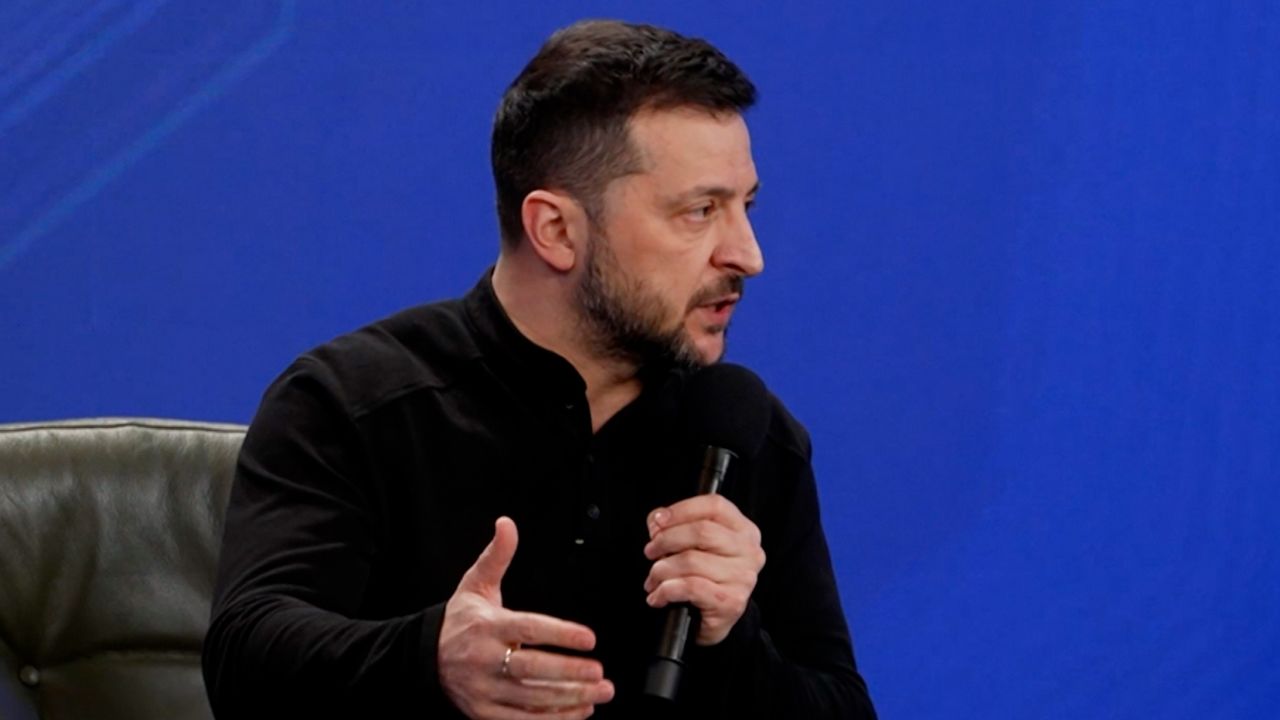 Volodymyr Zelensky, when asked by a journalist if he would give up his presidency if it meant peace for Ukraine, responded ''[Yes], if (it guarantees) peace for Ukraine."