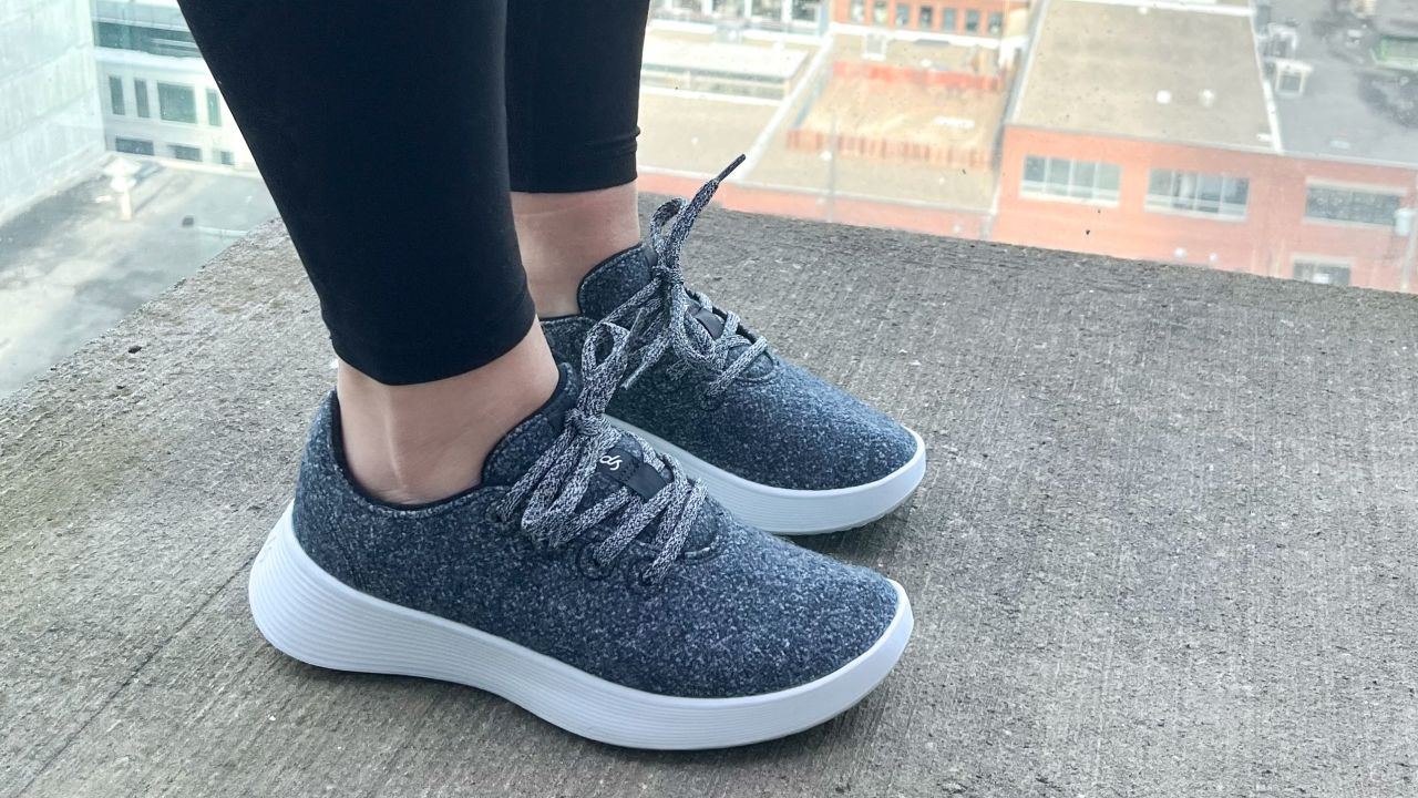 allbirds-wool-runner-2-cnnu-001.jpg