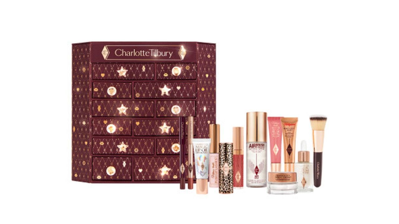 charlotte-tilbury-lucky-chest-of-beauty-secrets.jpg