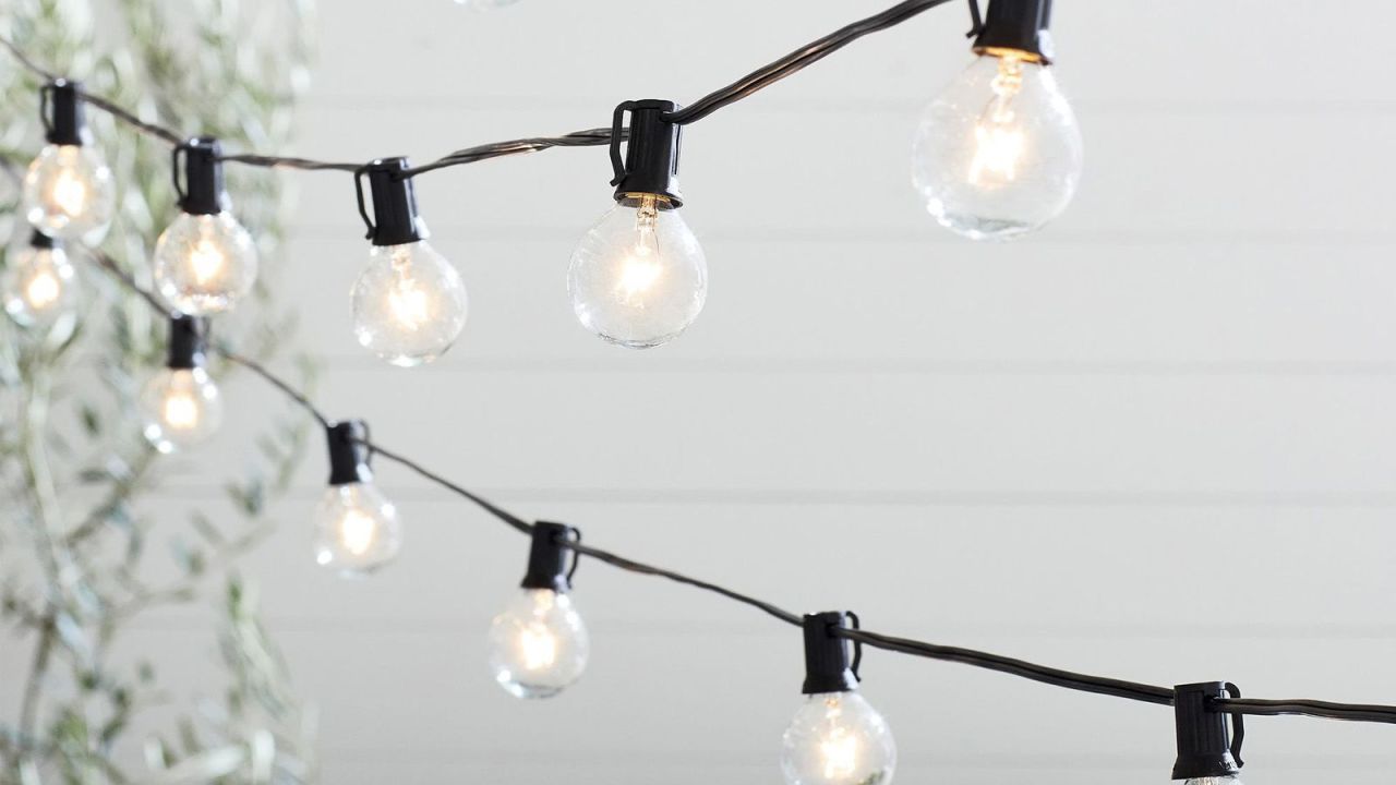 pottery-barn-globe-outdoor-string-lights.jpg