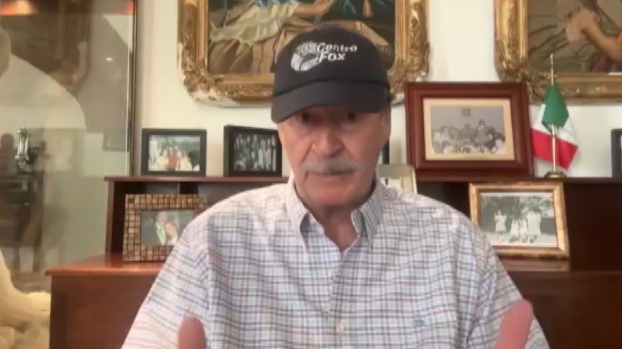 <p>El expresidente de México, Vicente Fox, dialogó con Andrés Oppenheimer y analizó las consecuencias que su país podría sufrir si Trump avanza con su promesa de deportaciones masivas en Estados Unidos. Oppenheimer Presenta se emite todos los domingos a las 9 p.m., hora de Miami.</p>