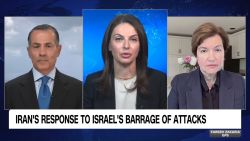 <p>Guest anchor Bianna Golodryga talks to Vali Nasr of Johns Hopkins and Susan Glasser of The New Yorker about Trump's military parade — and what his relationship with the armed forces could mean for the US military's involvement in conflicts both abroad and at home.</p>