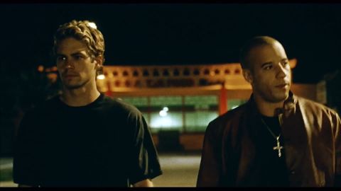 <p>Vin Diesel tiene un gran anuncio sobre la última entrega de "The Fast and The Furious". Emma Stone se embarca en un oscuro papel en "Bugonia". Y, la primera entrega de tres del exitoso anime "Demon Slayer" llega a los cines. Clara López con las noticias de entretenimiento del Minuto Hollywood</p>