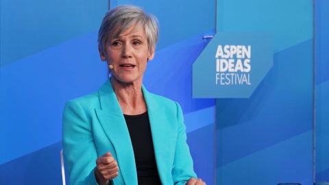 <p>At the Aspen Ideas Festival, Fareed speaks with former Attorney General Alberto Gonzales and former acting Attorney General Sally Yates about the conservative legal theory behind the Trump administration's push to empower the presidency.</p>