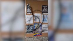 <p>La sede nacional de Vente Venezuela, de la líder de la oposición de ese país, María Corina Machado, fue vandalizada este viernes, dijo en su cuenta de X el partido político Vente Venezuela. Así quedó el lugar.</p>